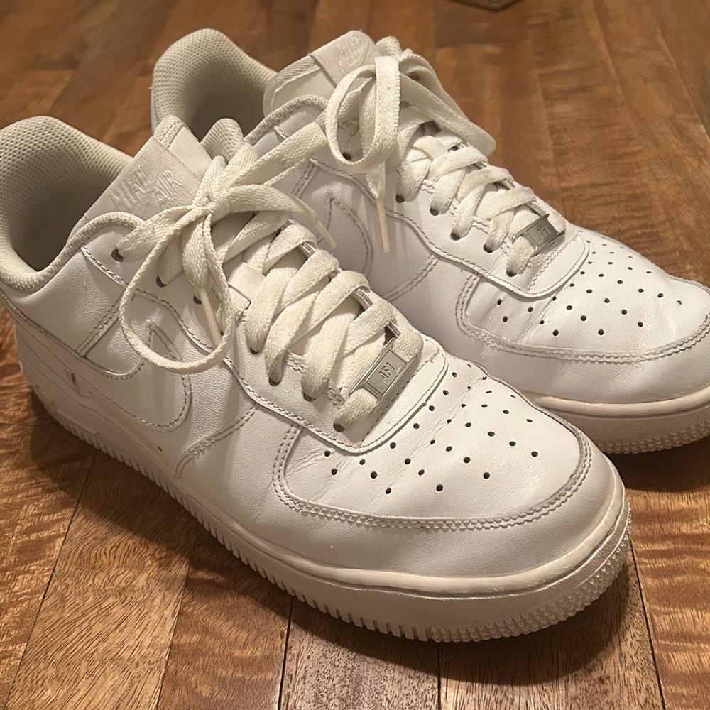 Nike Air Force 1 size 9.5